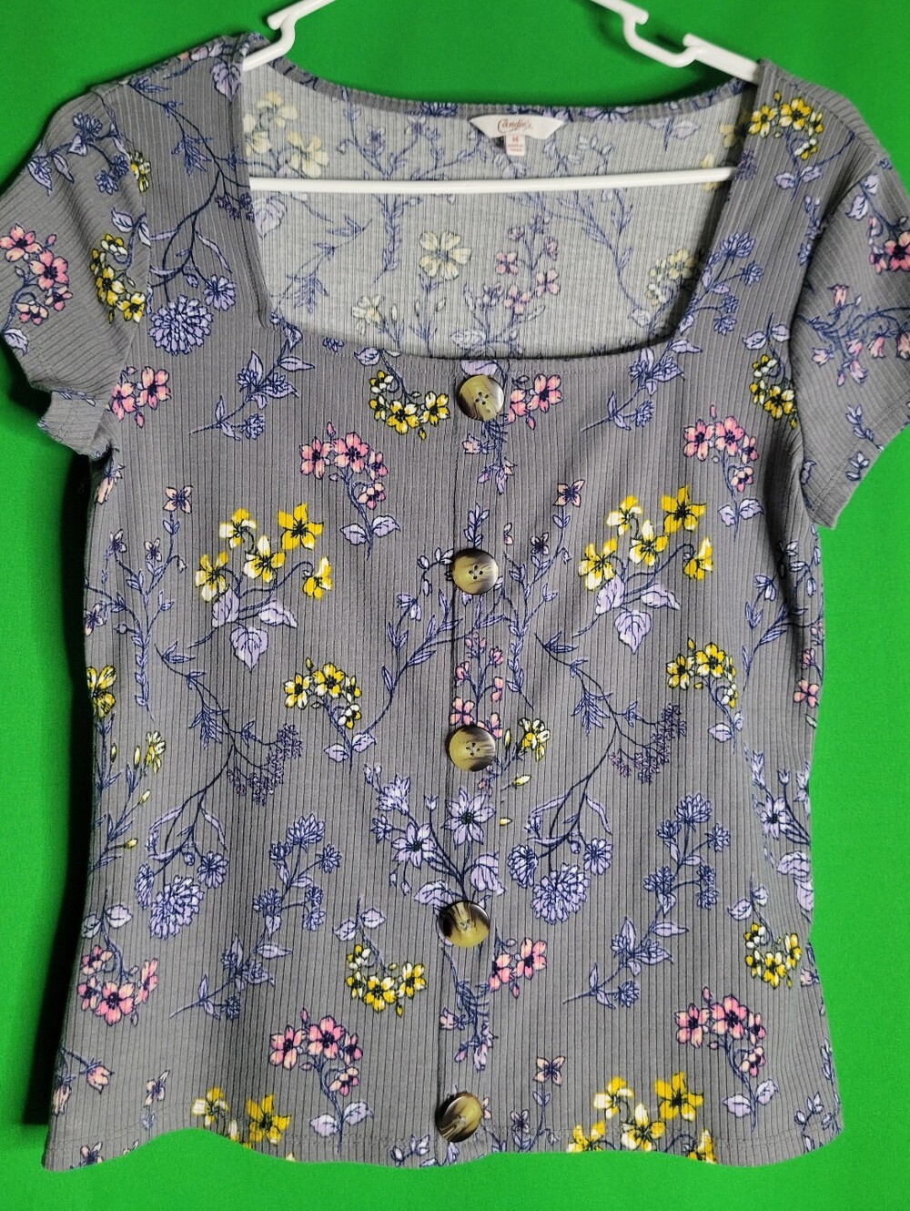 Candie's Gray Ribbed Square-Neck Floral Crop Top Stretchy Sz Medium Women